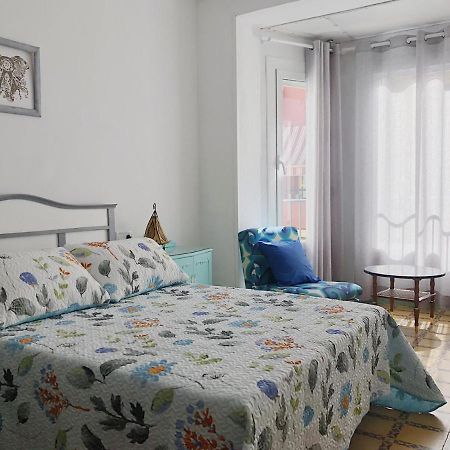 Cerca Del Centro De Аликанте Екстериор снимка